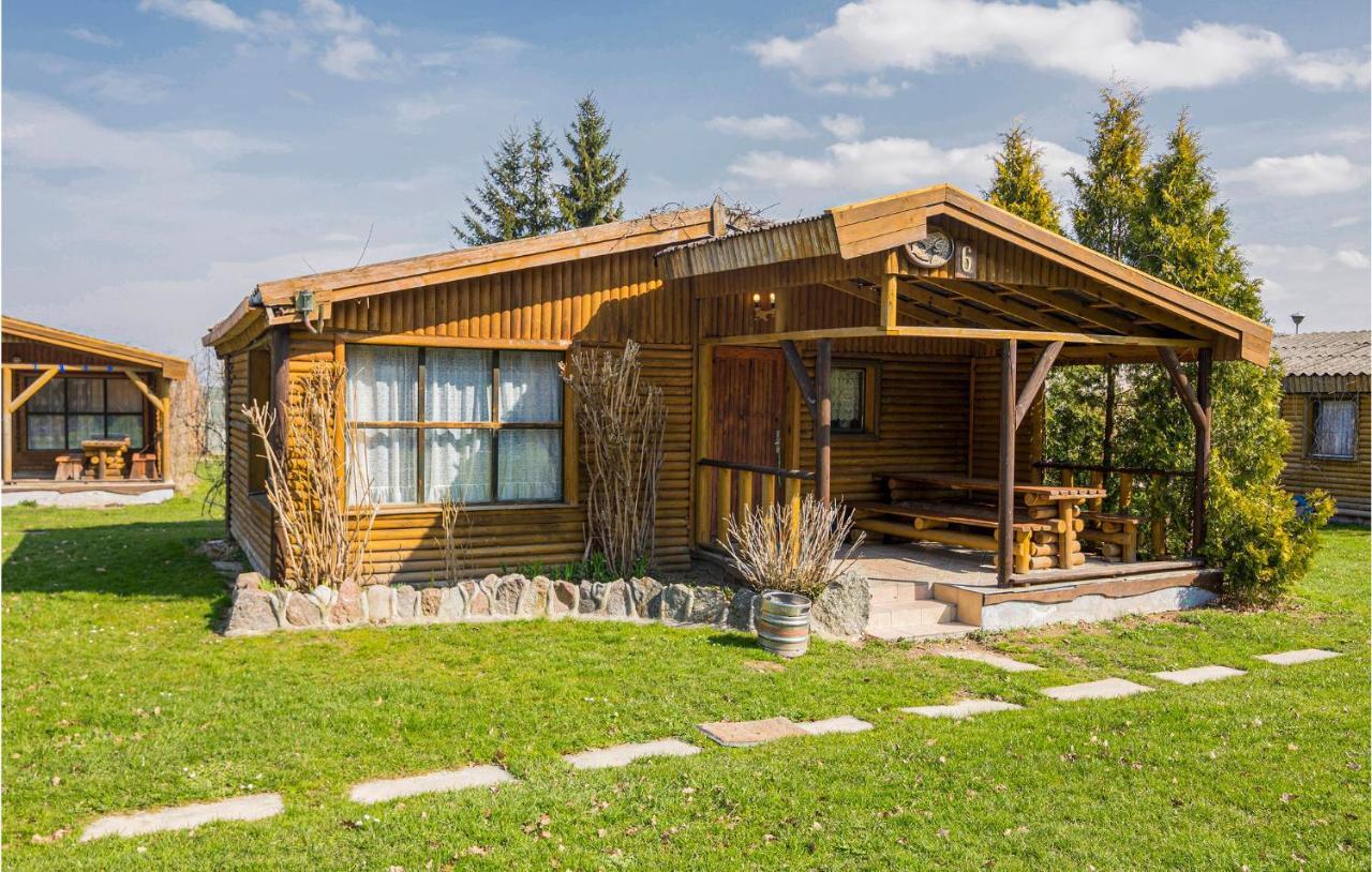 Amazing Home In Wilczeta With Kitchenette 外观 照片