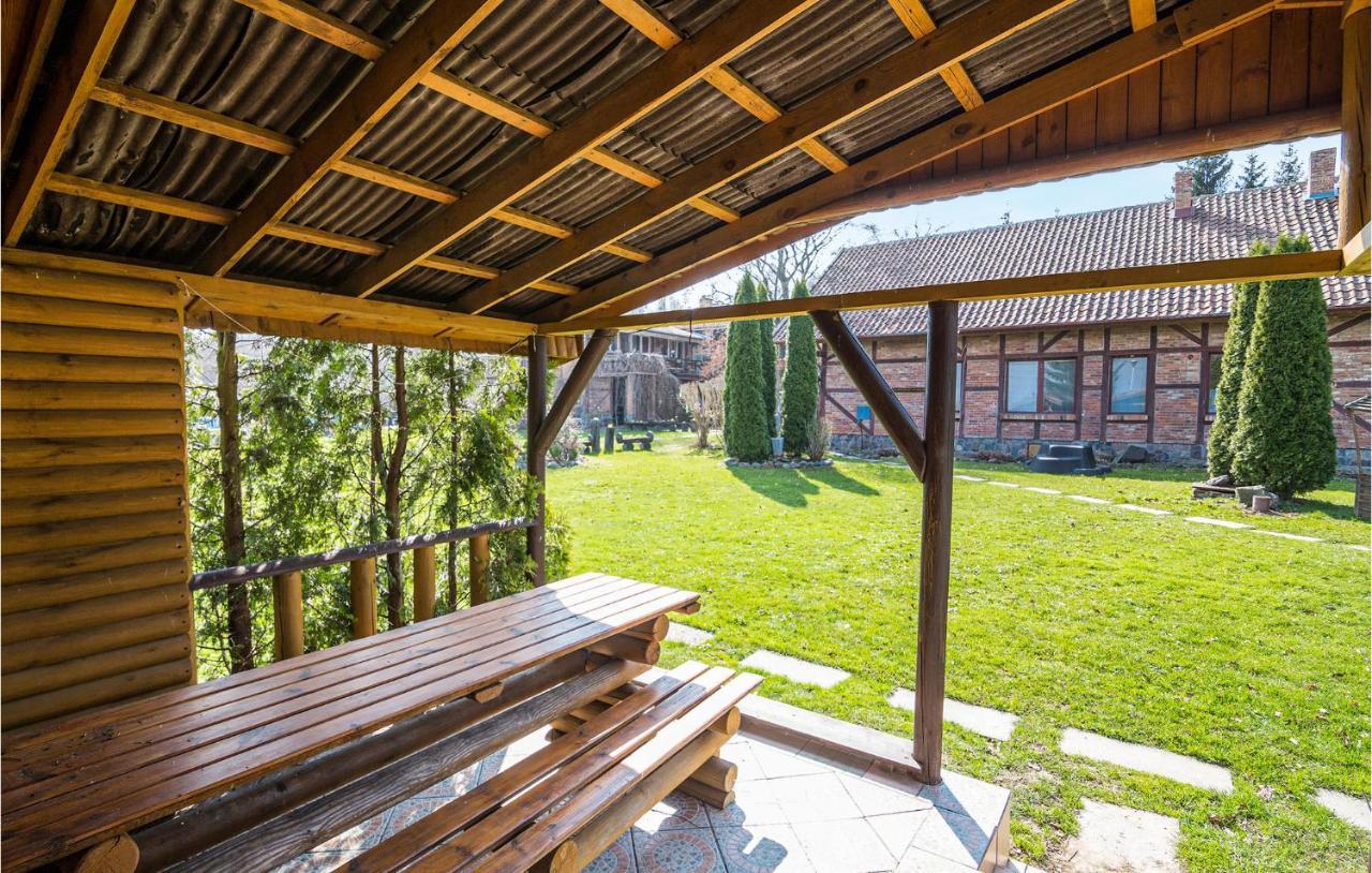 Amazing Home In Wilczeta With Kitchenette 外观 照片